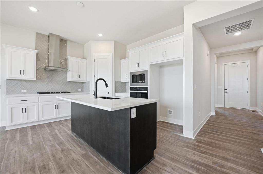 2nd image of 1421 N 163rd Cir, Basehor, KS 66007 | MLS# 2633975
