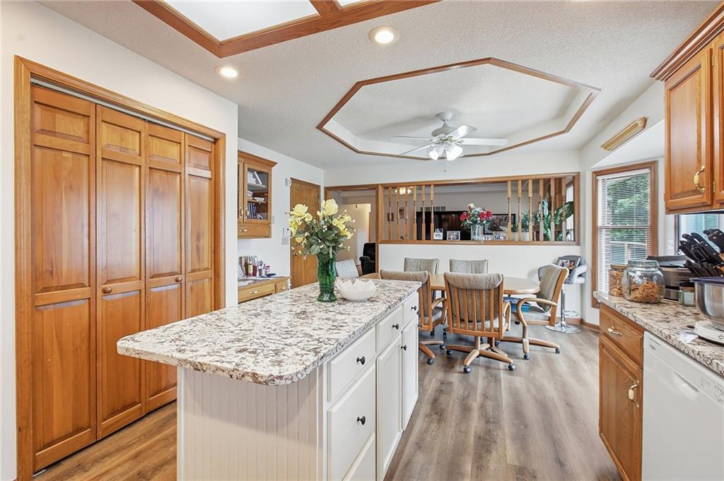 2nd image of 813 Sw Foxtail Dr, Grain Valley, MO 64029 | MLS# 2633978
