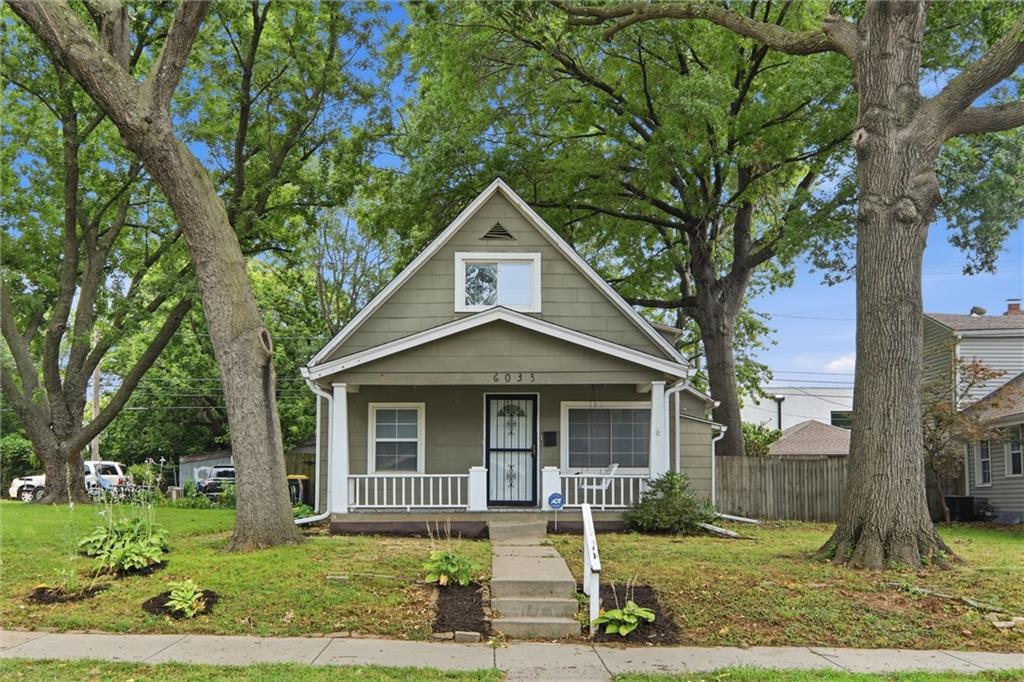 2nd image of 6033 Harrison St, Kansas City, MO 64110 | MLS# 2633998
