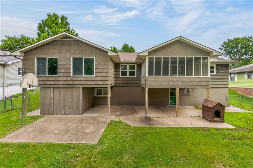4th image of 2820 Scott St, St Joseph, MO 64507 | MLS# 2634007