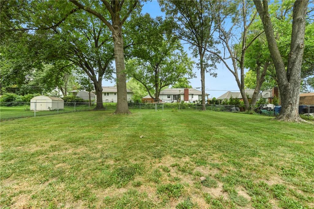 29th image of 9900 E 77th St, Raytown, MO 64138 | MLS# 2634011