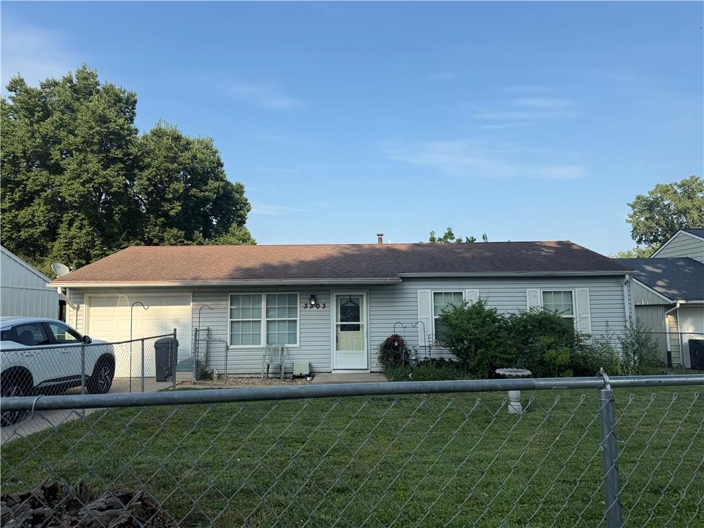 1st image of 3303 Sioux Ln, Saint Joseph, MO 64503 | MLS# 2634018
