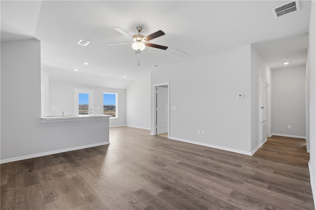 2nd image of 834 N Pear St, Gardner, KS 66030 | MLS# 2634054