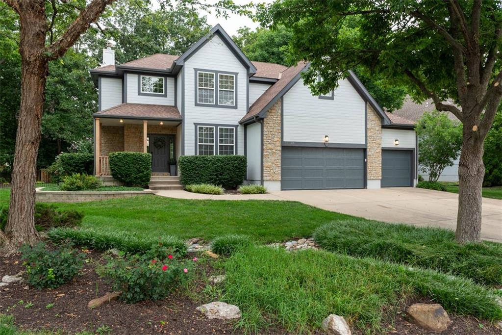 3rd image of 12124 Grand Ave, Kansas City, MO 64145 | MLS# 2634057