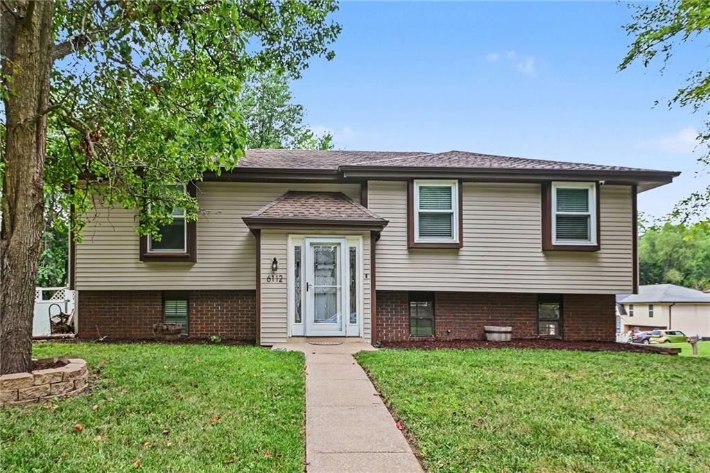 1st image of 6112 Appaloosa Ln, St Joseph, MO 64506 | MLS# 2634074