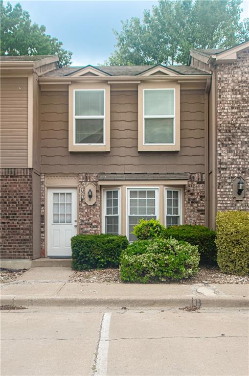 2nd image of 727 Sw Liggett Rd #B, Blue Springs, MO 64015 | MLS# 2634075