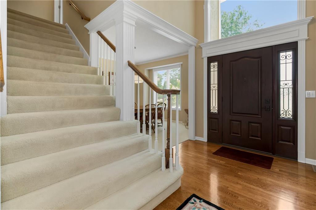 5th image of 1824 Summit Valley Dr, Lee's Summit, MO 64081 | MLS# 2634077
