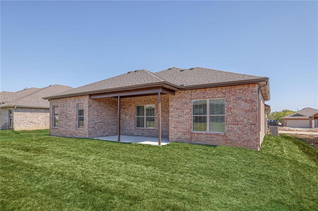 2nd image of 18505 W 195 St, Spring Hill, KS KS | MLS# 2634081