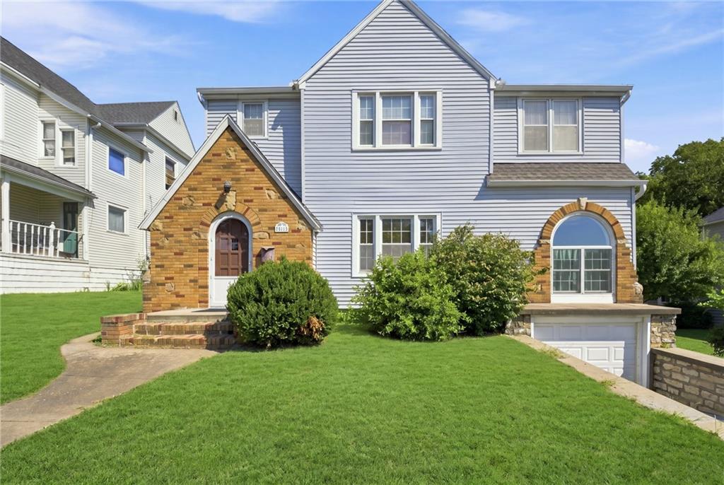 Photo 1 of Single family home for sale at 202 E Main St, Richmond, MO 64085 | MLS# 2634086 | Listing updated on 2026-09-03