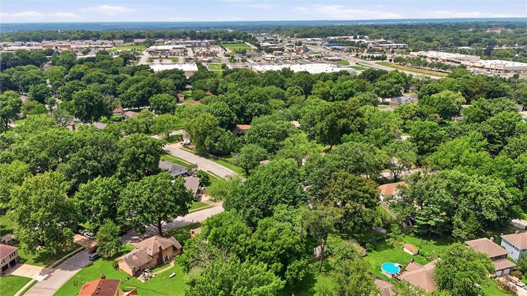 41st image of 1104 Se Alice St, Blue Springs, MO 64014 | MLS# 2634101