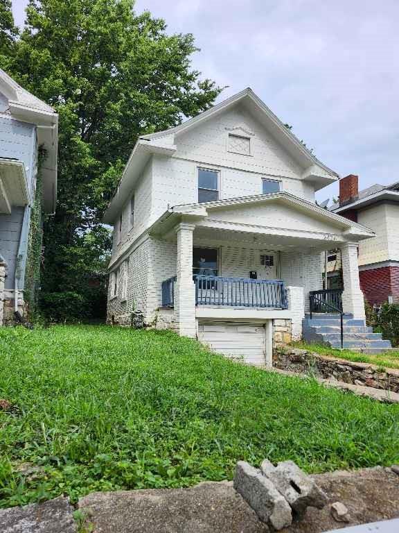 1st image of 3426 Park Ave, Kansas City, MO 64109 | MLS# 2634104