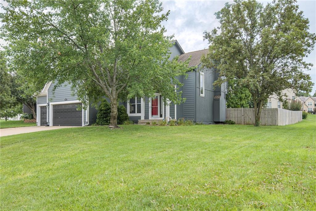3rd image of 14902 Horton St, Overland Park, KS 66223 | MLS# 2634121