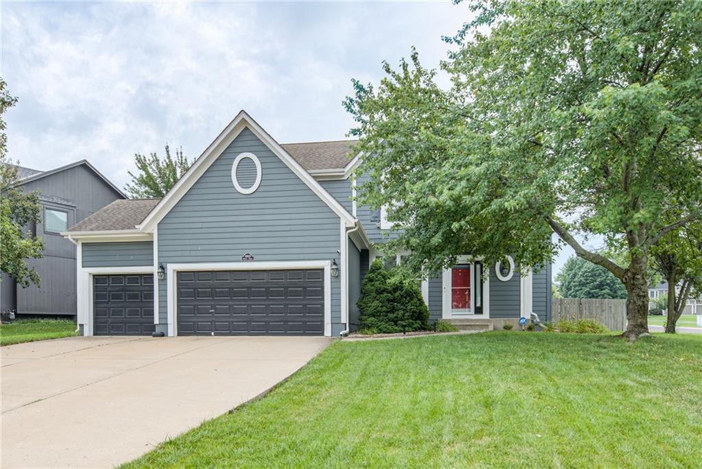 2nd image of 14902 Horton St, Overland Park, KS 66223 | MLS# 2634121