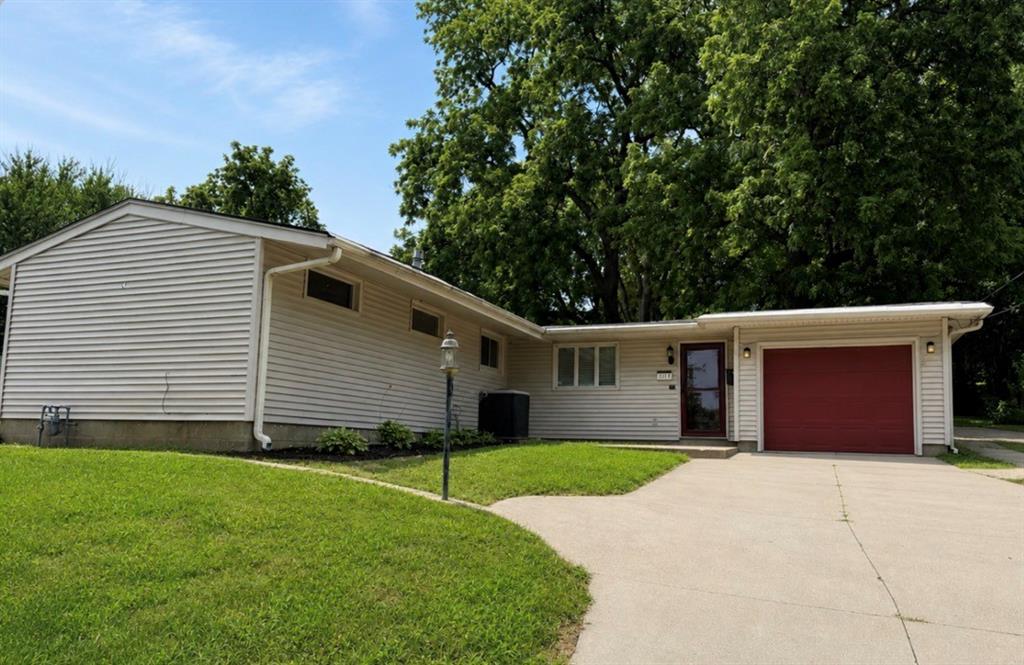 1st image of 2214 S 28th St, Saint Joseph, MO 64503 | MLS# 2634134