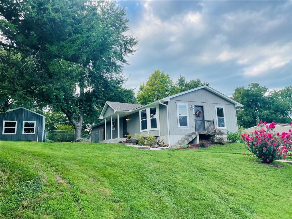 1st image of 1832 Cleveland Ter, Leavenworth, KS 66048 | MLS# 2634135