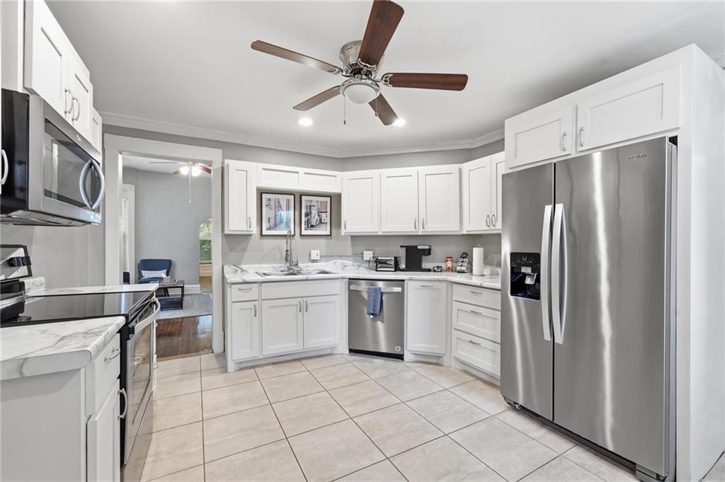3rd image of 327 Maple Blvd, Kansas City, MO 64124 | MLS# 2634153