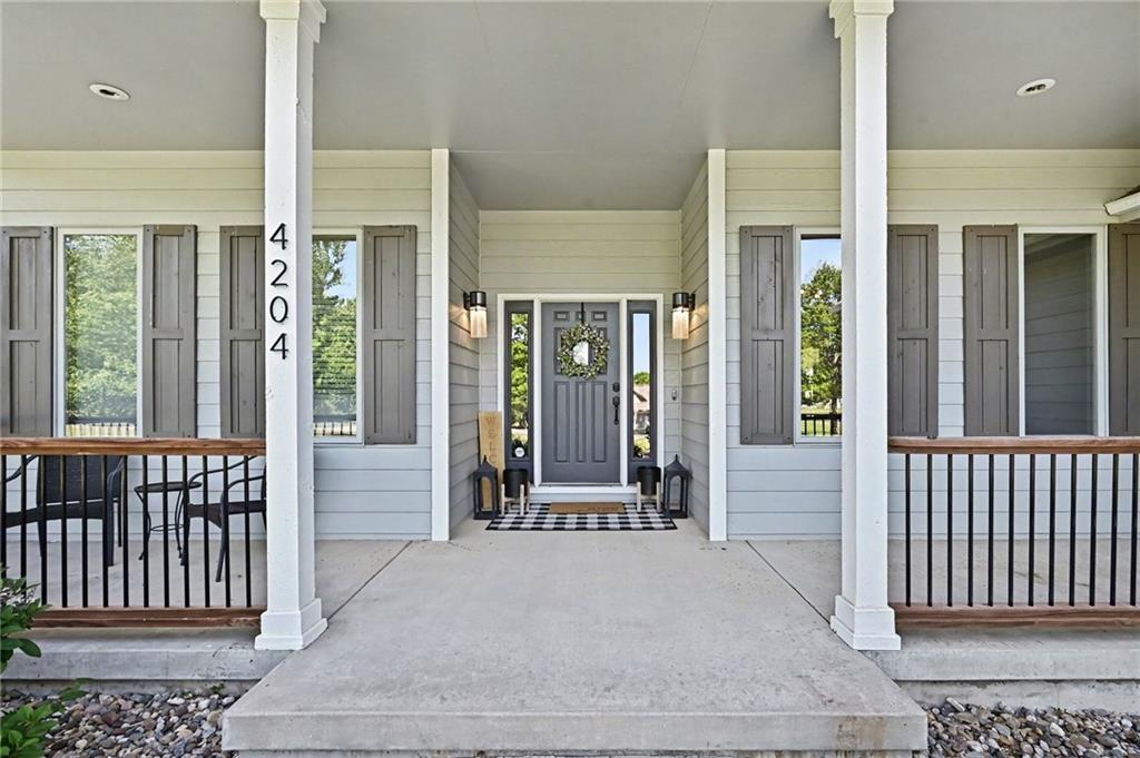 4th image of 4204 Se Wingate Cir, Blue Springs, MO 64014 | MLS# 2634169