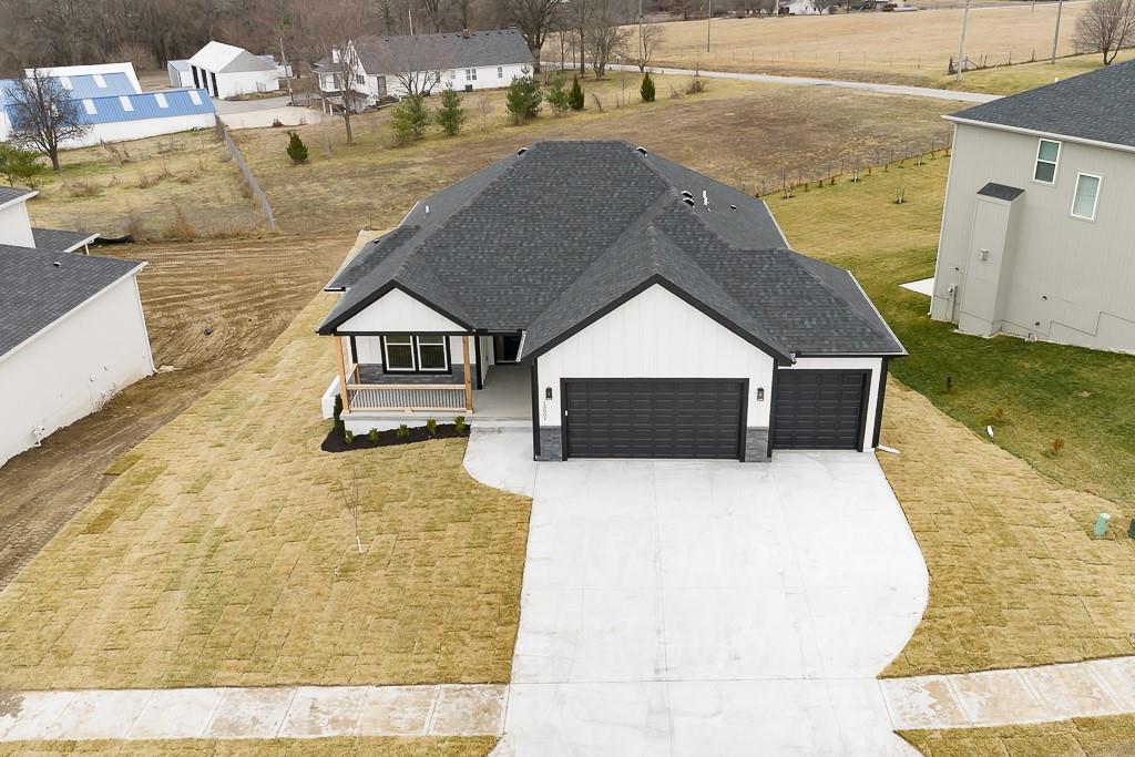 4th image of 15609 Austin Ct, Basehor, KS 66007 | MLS# 2634172