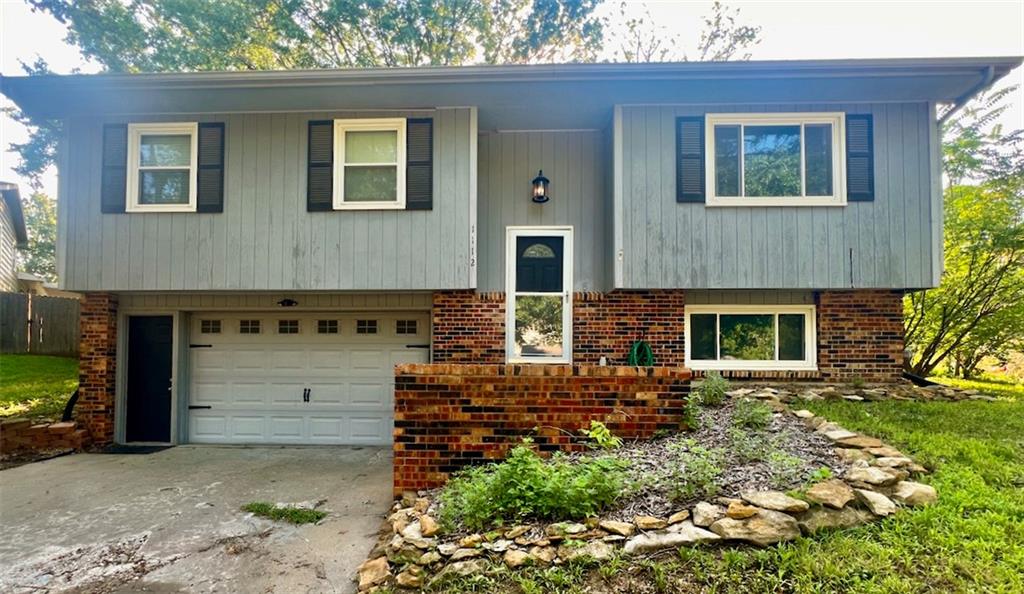 1st image of 1112 Randall Rd, Lawrence, KS 66049 | MLS# 2634176