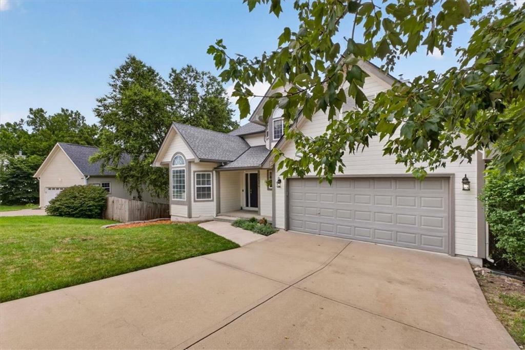 3rd image of 3837 N 112Th St, Kansas City, KS 66109 | MLS# 2634178