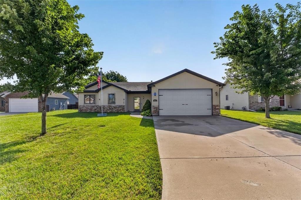 3rd image of 3023 N 157Th St, Basehor, KS 66007 | MLS# 2634184