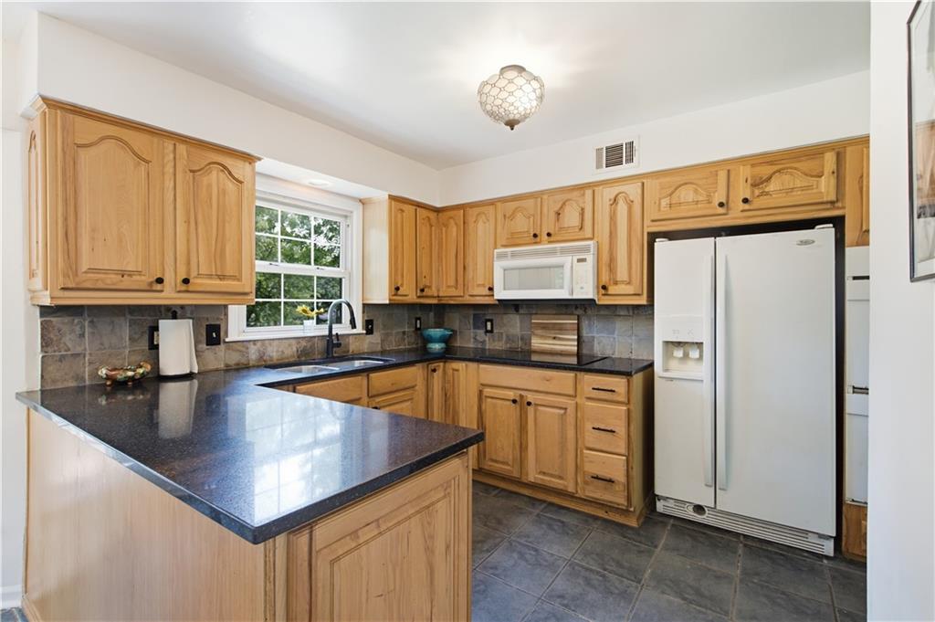 5th image of 12739 Overbrook Rd, Leawood, KS 66209 | MLS# 2634203