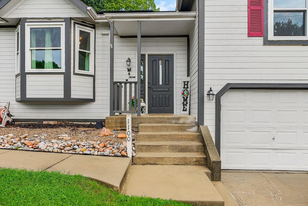 2nd image of 1100 S 14th St, Leavenworth, KS 66048 | MLS# 2634204