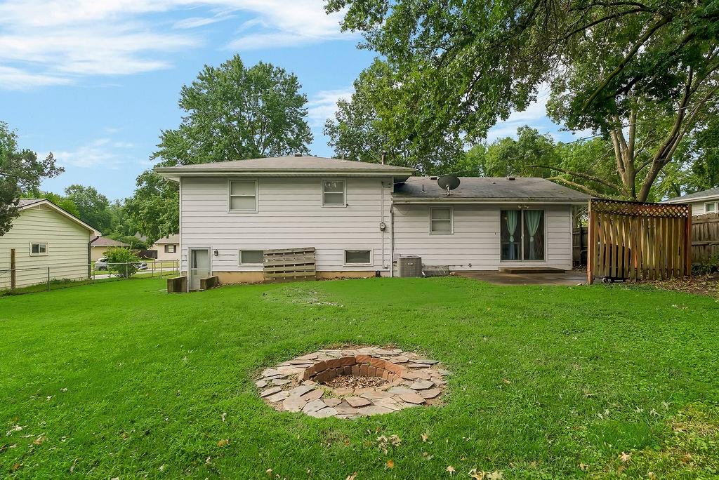 33rd image of 1916 Osage St, Leavenworth, KS 66048 | MLS# 2634208