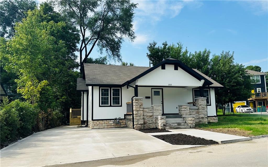 1st image of 2222 Hickam Dr, Kansas City, KS 66104 | MLS# 2634225