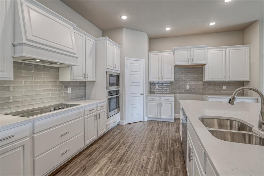 3rd image of 18430 W 195Th Ter, Spring Hill, KS 66083 | MLS# 2634230