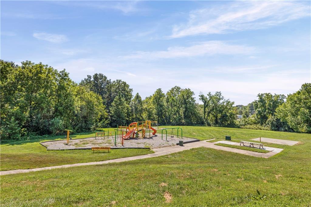 Photo 36 of Single family home for sale at 2619 Ne 47th Terrace, Kansas City, MO 64117 | MLS# 2634236 | Listing updated on 2026-09-06