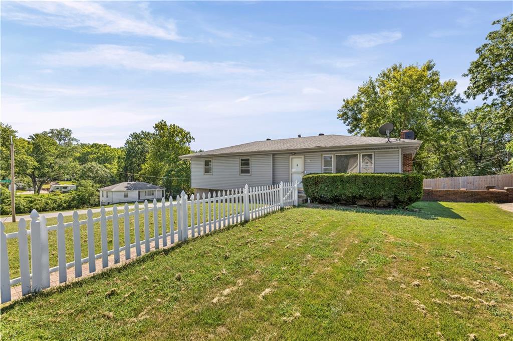 Photo 3 of Single family home for sale at 2619 NE 47th Terrace, Kansas City, MO 64117 | MLS# 2634236 | Listing updated on 2026-09-06