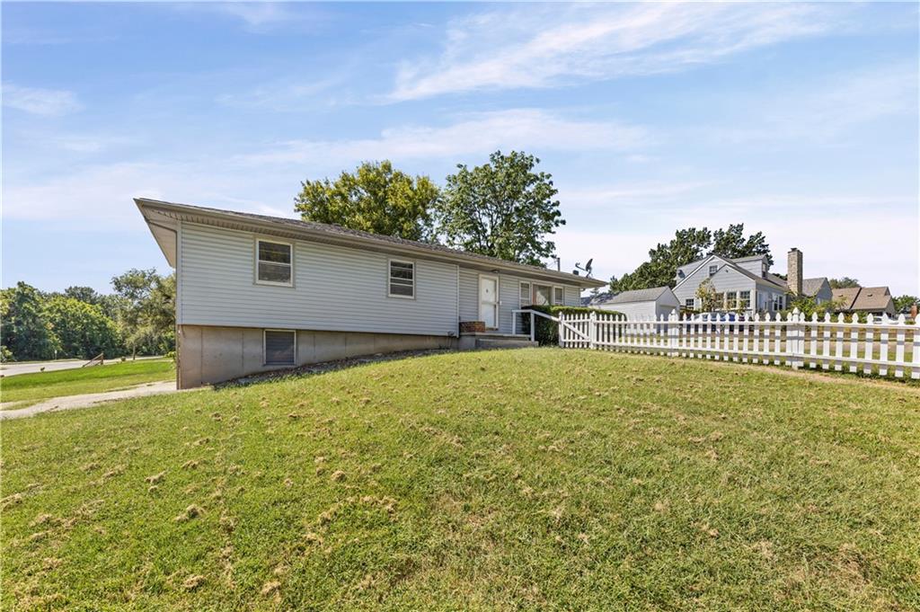 Photo 1 of Single family home for sale at 2619 Ne 47th Terrace, Kansas City, MO 64117 | MLS# 2634236 | Listing updated on 2026-09-06