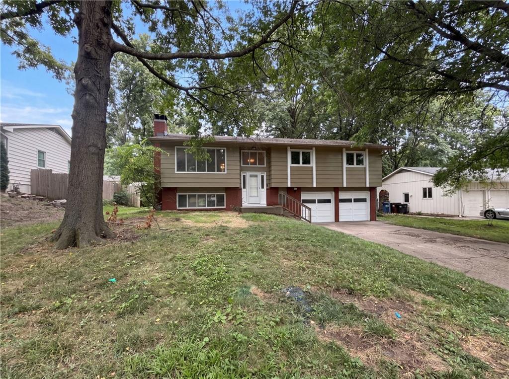 1st image of 2909 Sagebrush Dr, Lawrence, KS 66047 | MLS# 2634237