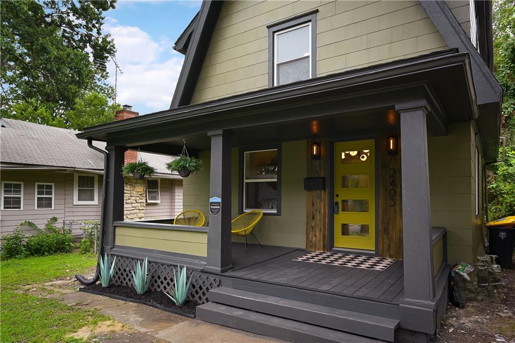 3rd image of 2403 E 69Th Ter, Kansas City, MO 64132 | MLS# 2634246