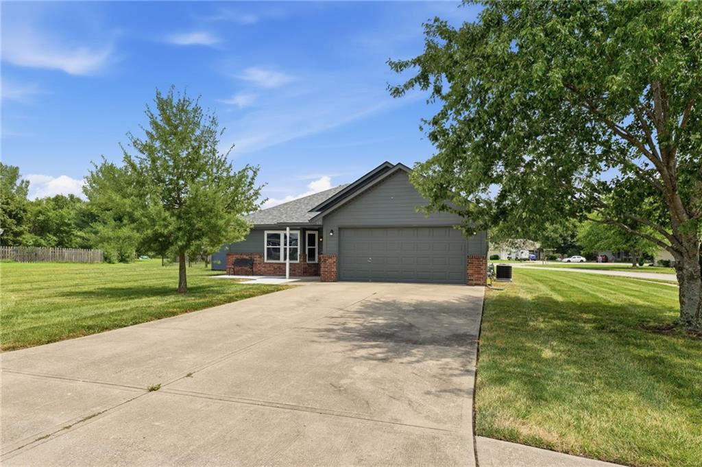 24th image of 103 Blue Branch Cir, Grain Valley, MO 64029 | MLS# 2634248