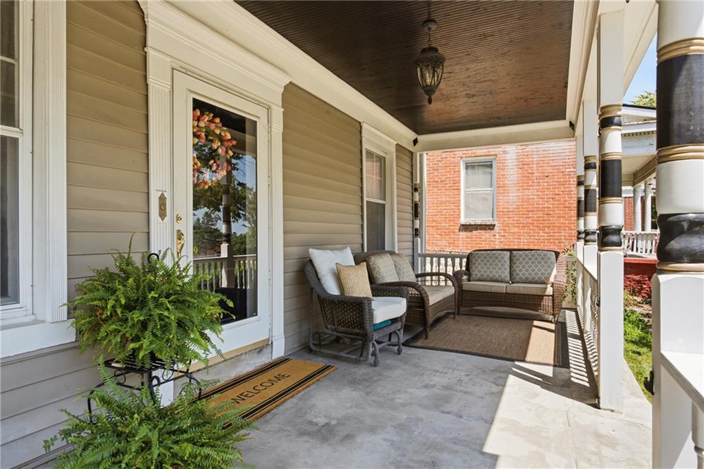 3rd image of 3300 E 10Th St, Kansas City, MO 64127 | MLS# 2634268