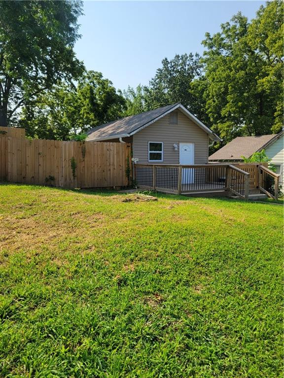 2nd image of 4208 Spruce Ave, Kansas City, MO 64130 | MLS# 2634292