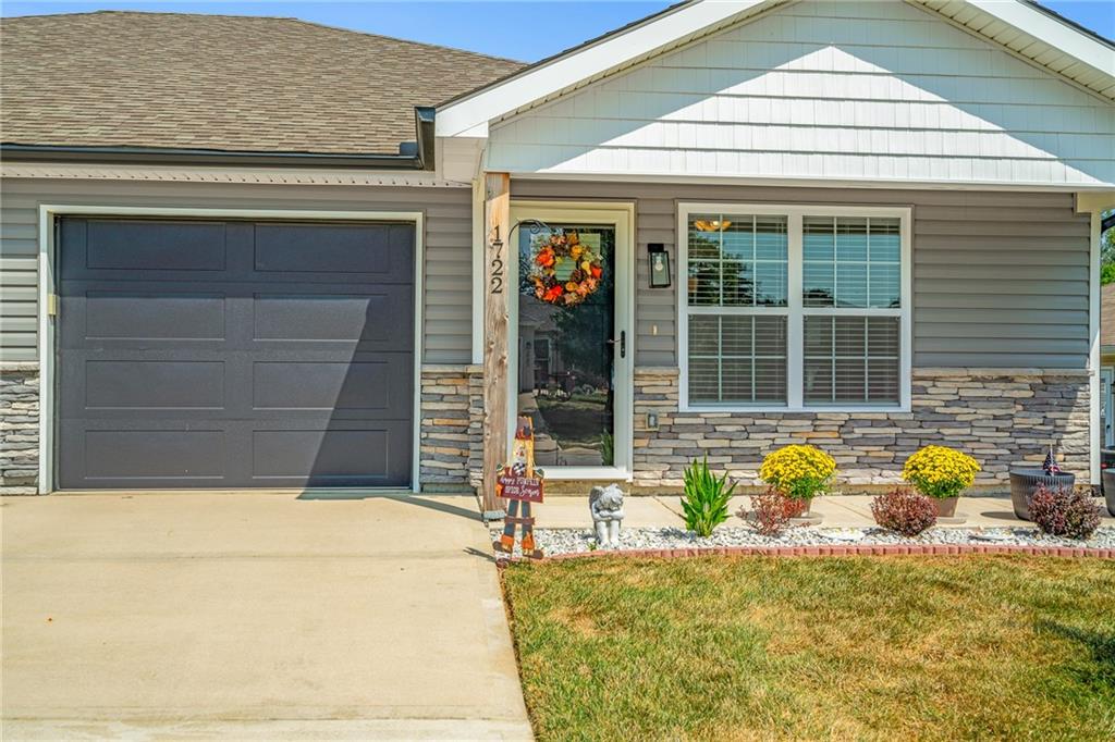 2nd image of 1722 Joann Dr, Raymore, MO 64083 | MLS# 2634296