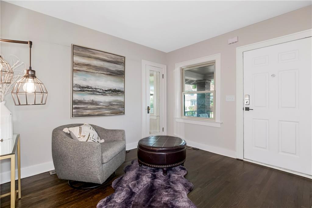 5th image of 4428 Summit St, Kansas City, MO 64111 | MLS# 2634297