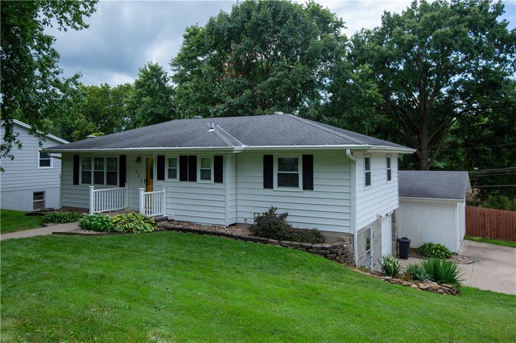 1st image of 5902 Pleasant Ave, Saint Joseph, MO 64503 | MLS# 2634318
