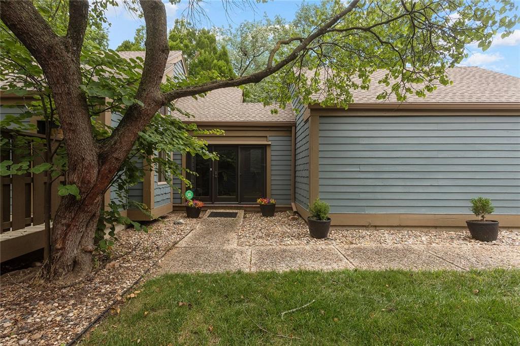 1st image of 331 Westwoods Cir, Liberty, MO 64068 | MLS# 2634331
