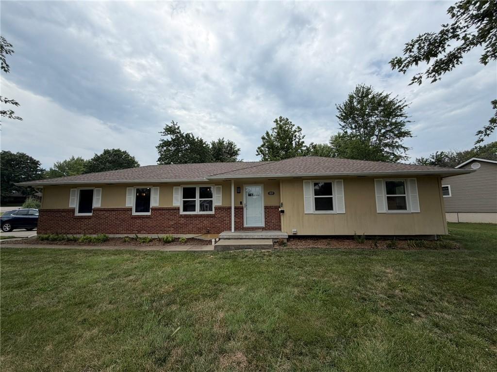 1st image of 404 Creach Dr, Warrensburg, MO 64093 | MLS# 2634332