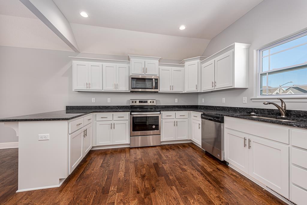 4th image of 1675 N 156Th St, Basehor, KS 66007 | MLS# 2634348