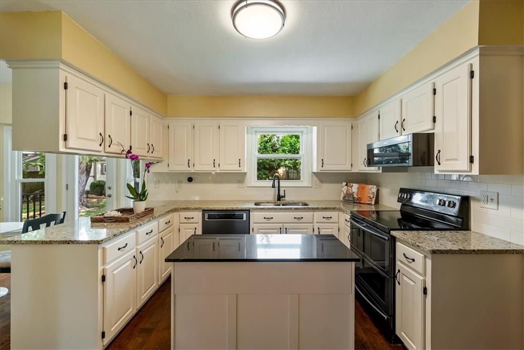 3rd image of 14630 W 86Th St, Lenexa, KS 66215 | MLS# 2634374