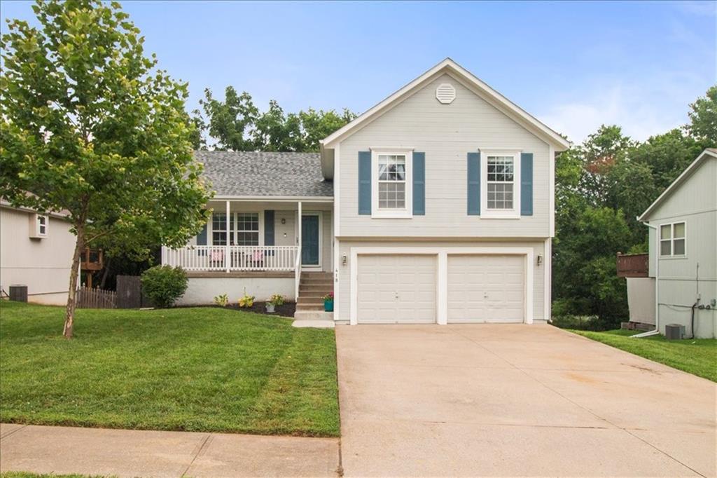 1st image of 418 Granite Dr, Raymore, MO 64083 | MLS# 2634381