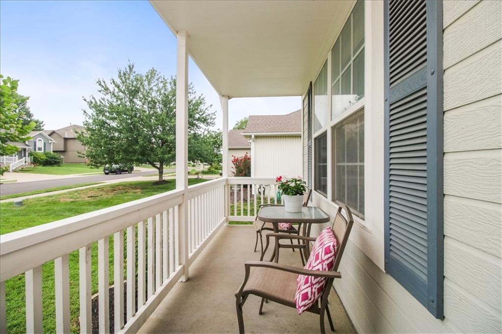 4th image of 418 Granite Dr, Raymore, MO 64083 | MLS# 2634381