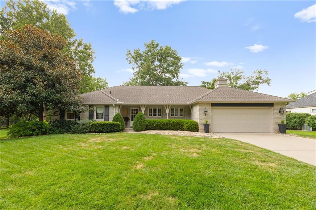 1st image of 8024 Cherokee Ln, Leawood, KS 66206 | MLS# 2634392