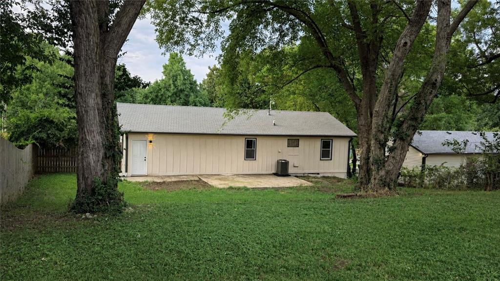 17th image of 9425 E 67th Ter, Raytown, MO 64133 | MLS# 2634400