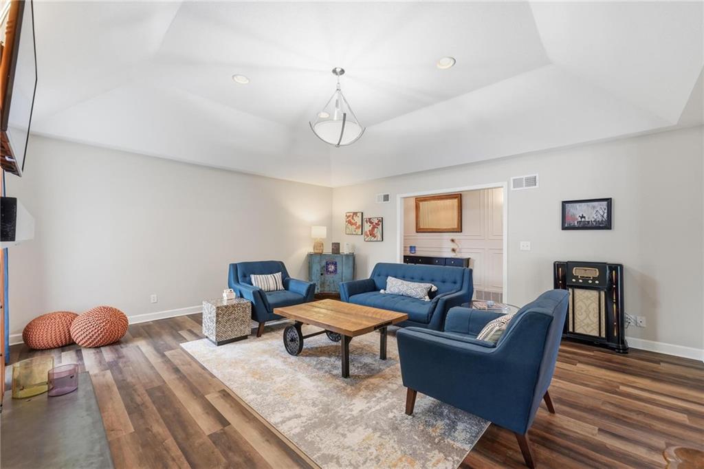 4th image of 8721 Riggs Ln, Overland Park, KS 66212 | MLS# 2634408